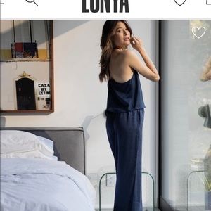 LUNYA new BLACK t-strap silk top from set.